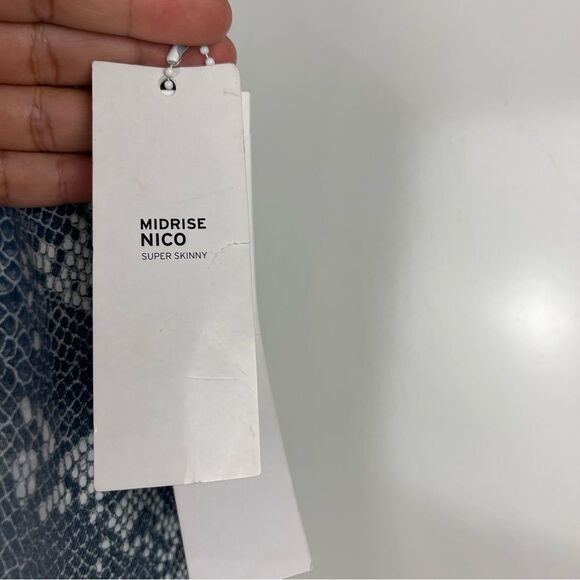 NEW Hudson Nico Mid Rise Super Skinny Jeans Blue Snake Print Women's Size 27 - Picture 5 of 9